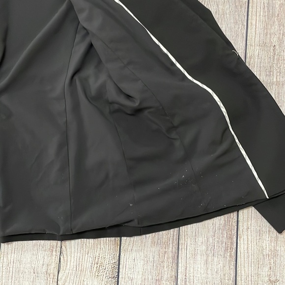🌸 Clearance! 🌸 Ann Taylor Black Petite Blazer Size 6P - Picture 8 of 14